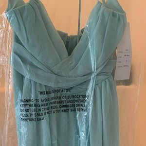 Size 8 Bill Levkoff BNWT mint green formal dress